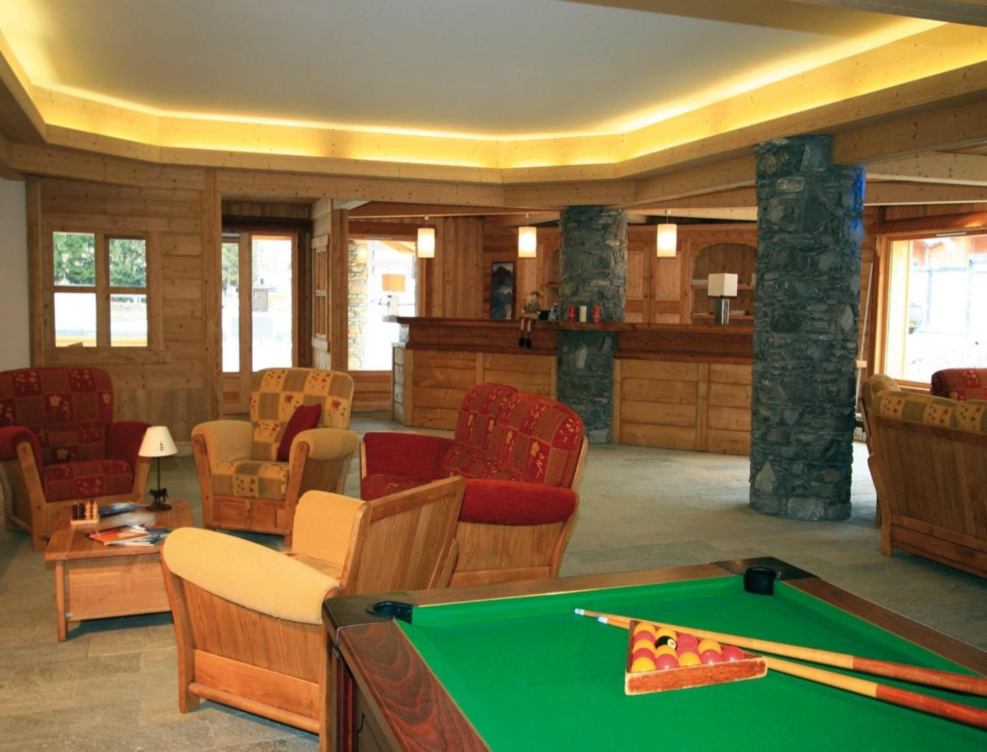 Lagrange Vacances Le Hameau Du Rocher Blanc แซร์ เชอวาลิเยร์ ภายนอก รูปภาพ